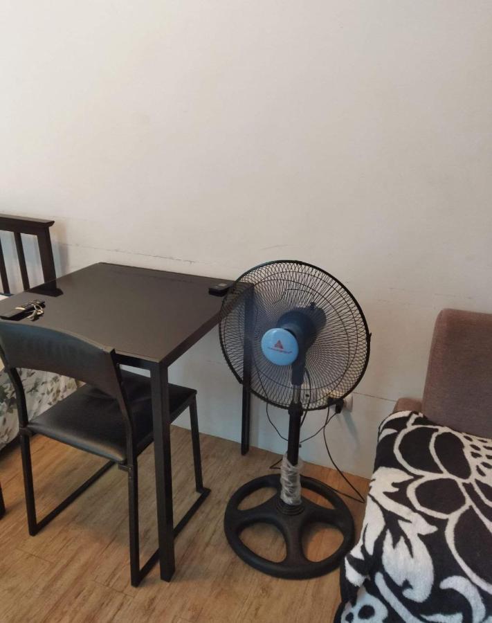 Room In Alabang マニラ市 エクステリア 写真
